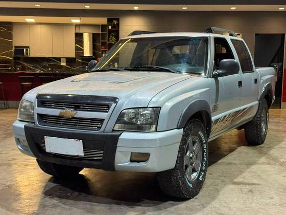 CHEVROLET S10 2.4 ADVANTAGE 4X2 CD 8V FLEX 4P MANUAL CHEVROLET S10 2.4 ADVANTAGE 4X2 CD 8V FLEX 4P MANUAL